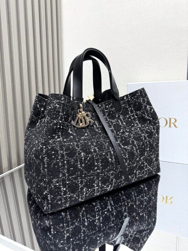 DIOR - Image 5