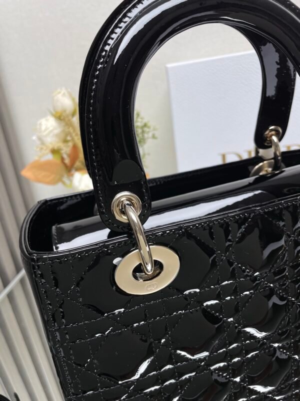 DIOR - Image 5
