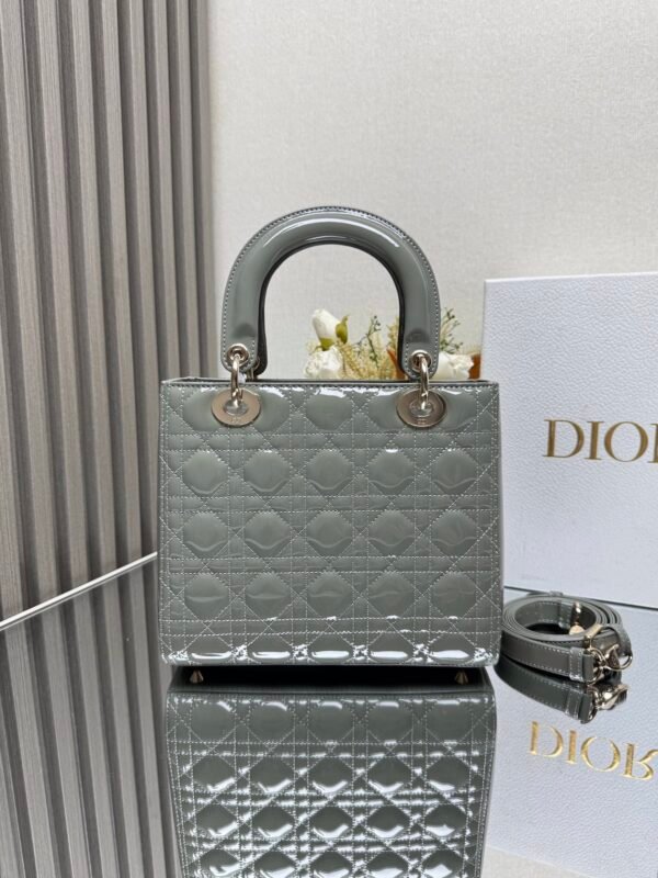 DIOR - Image 5