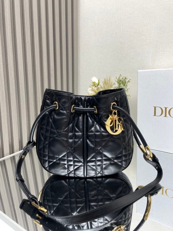 DIOR - Image 5