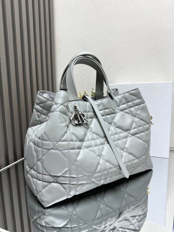 DIOR - Image 5
