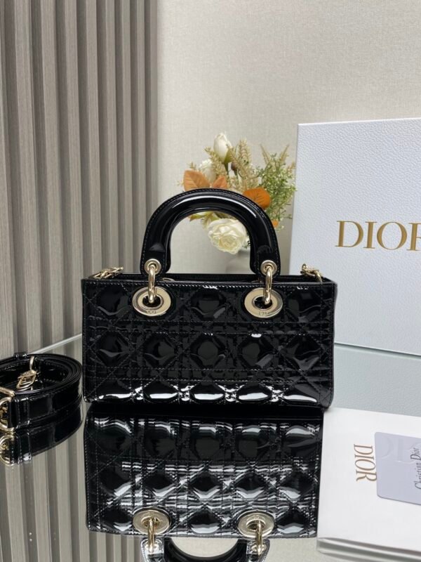 DIOR - Image 5