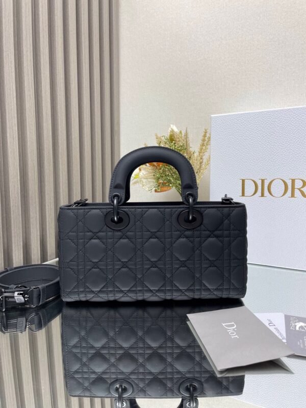 DIOR - Image 5