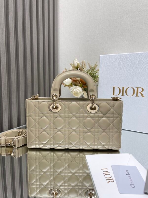 DIOR - Image 5