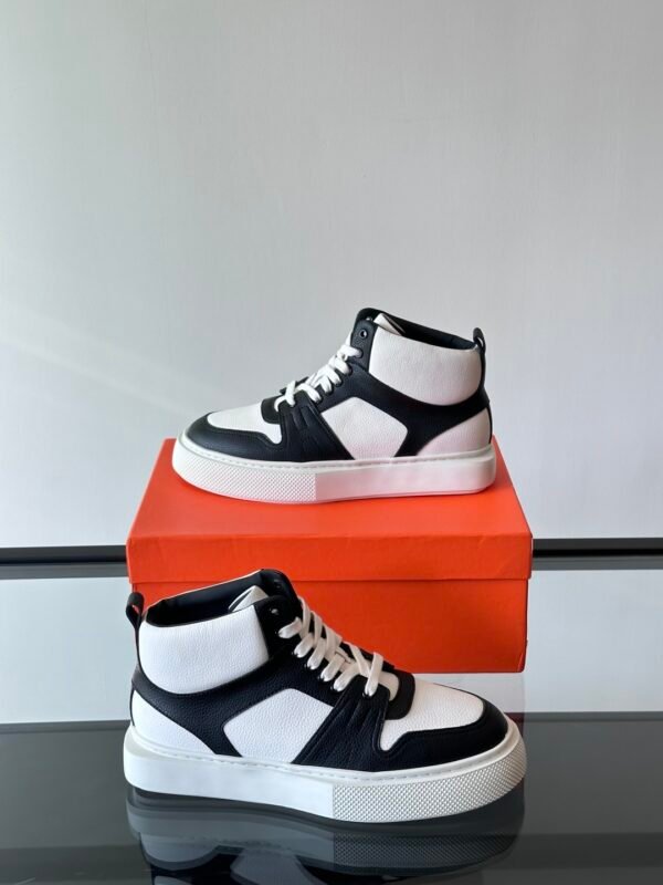 HERMES Man - Image 5