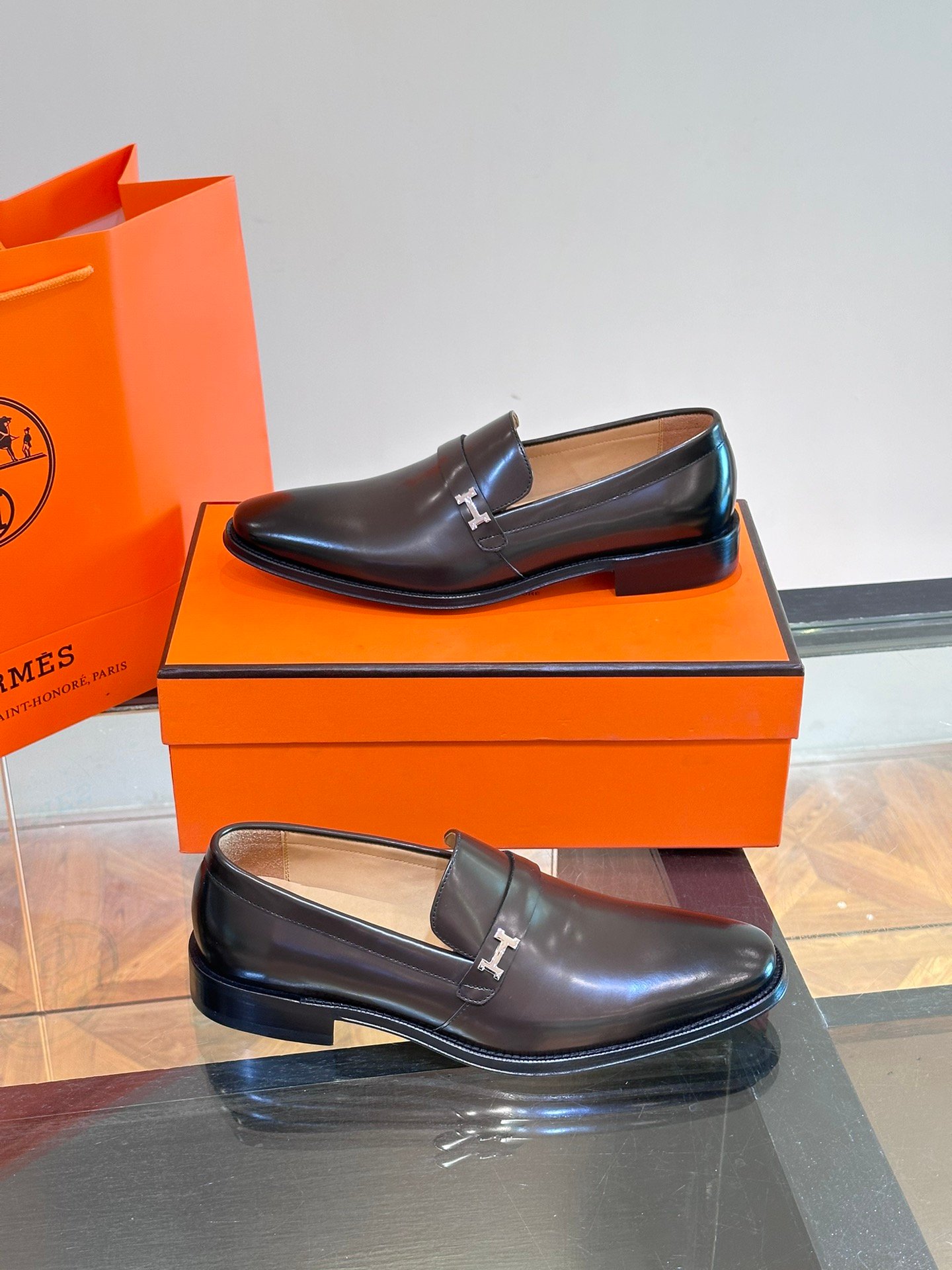 HERMES Man - Image 5