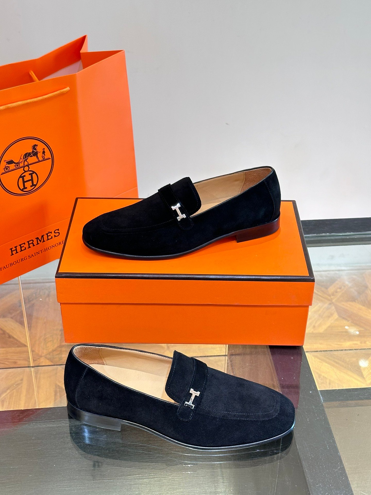 HERMES Man - Image 5