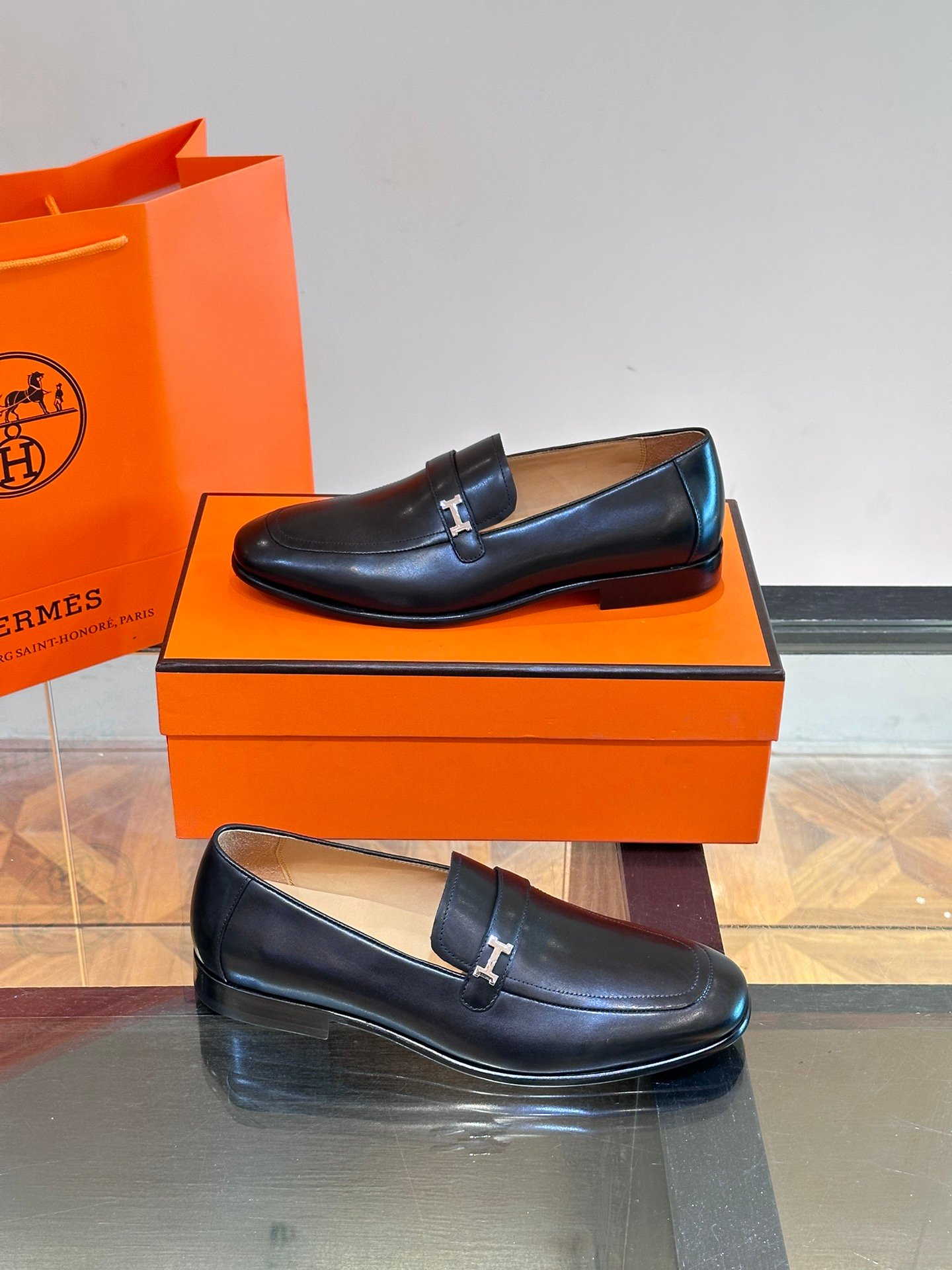 HERMES Man - Image 5