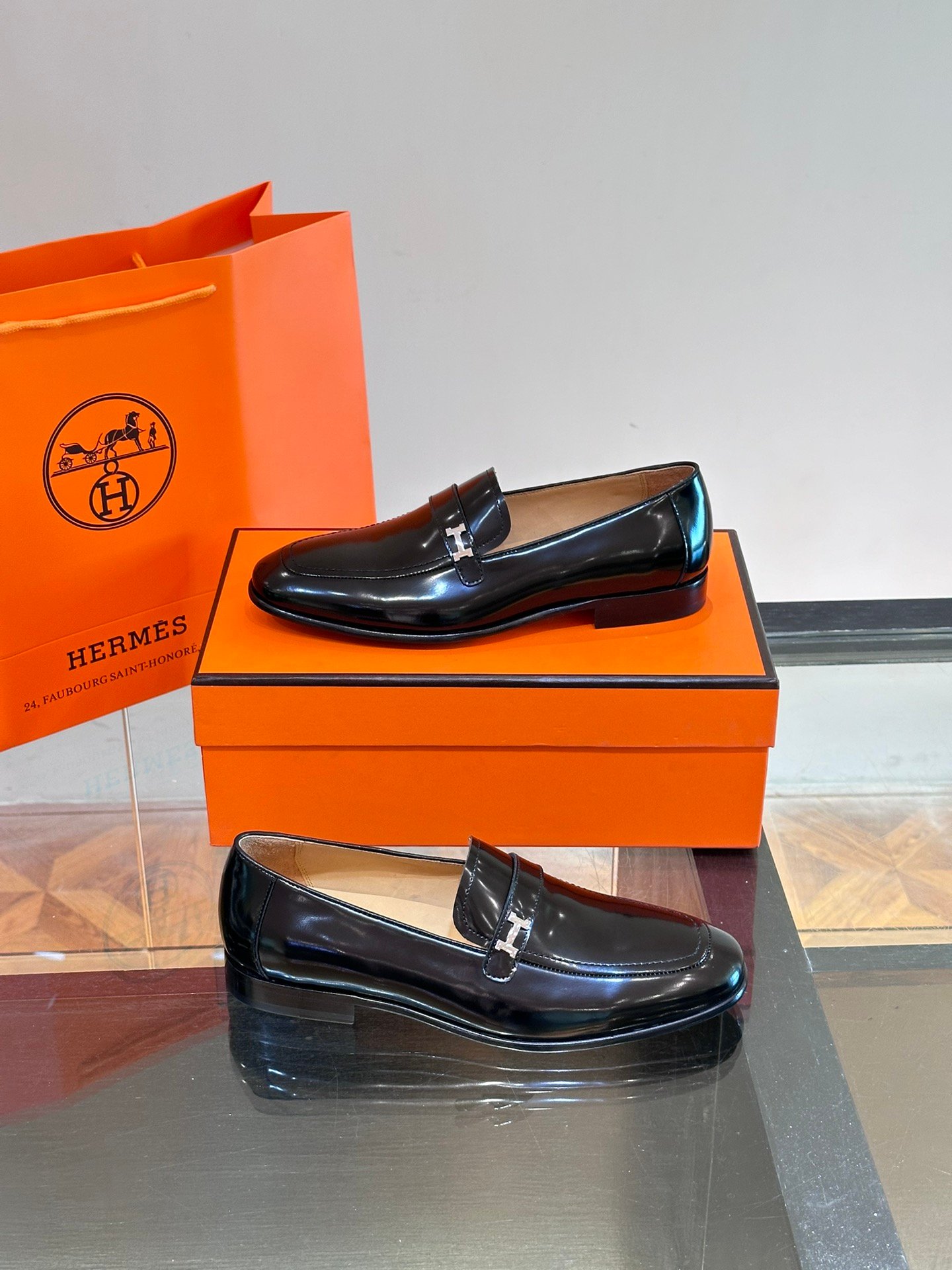 HERMES Man - Image 5