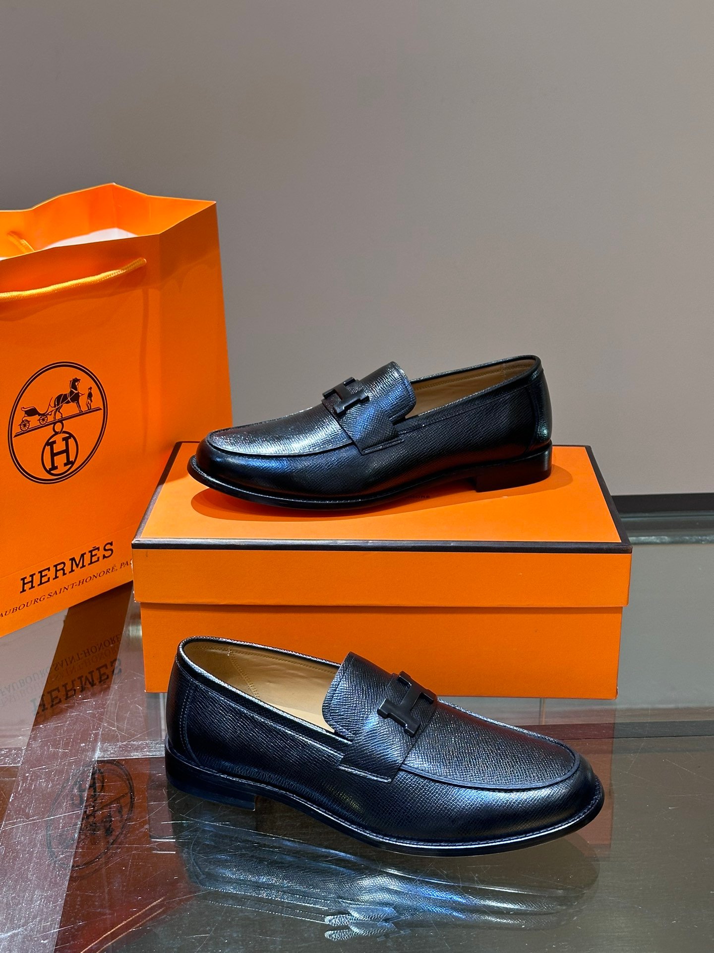 HERMES Man - Image 5