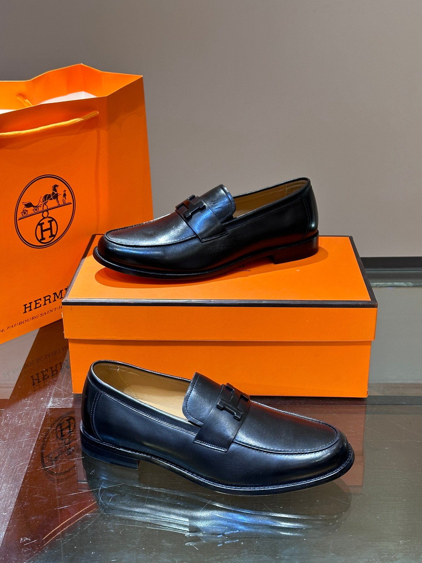 HERMES Man - Image 5