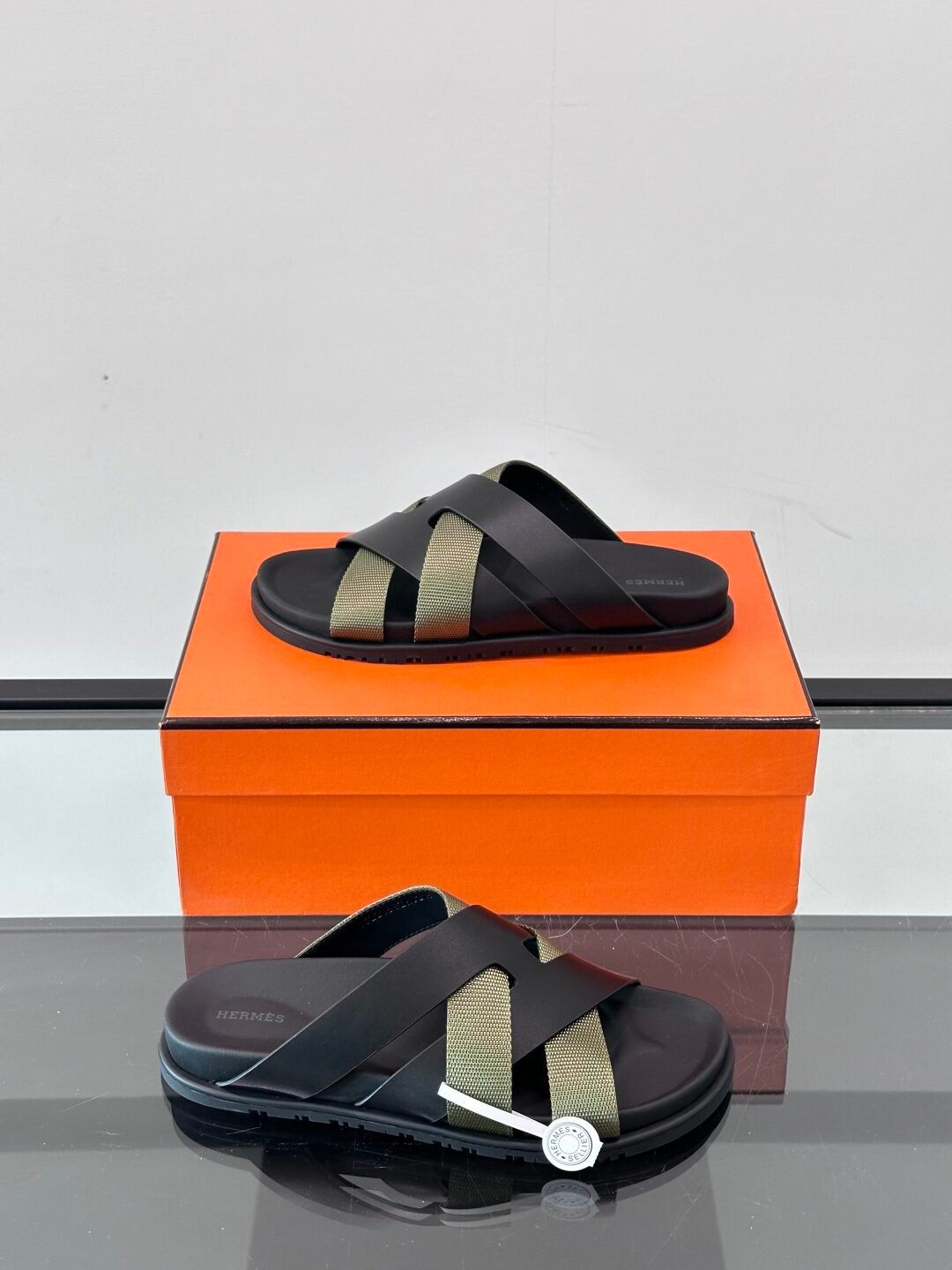 HERMES Man - Image 5