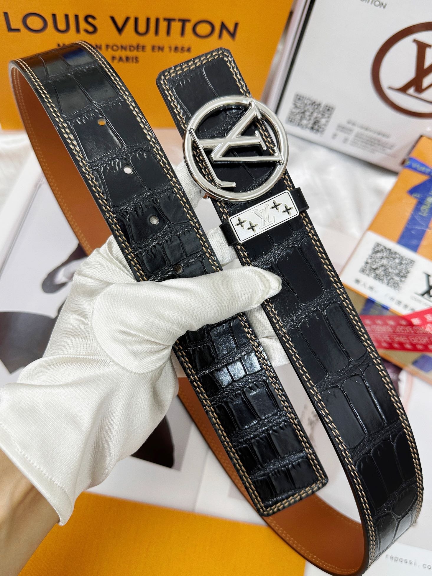LV Belt - Image 4