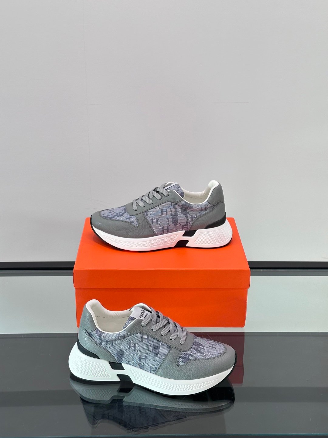 HERMES Man - Image 5