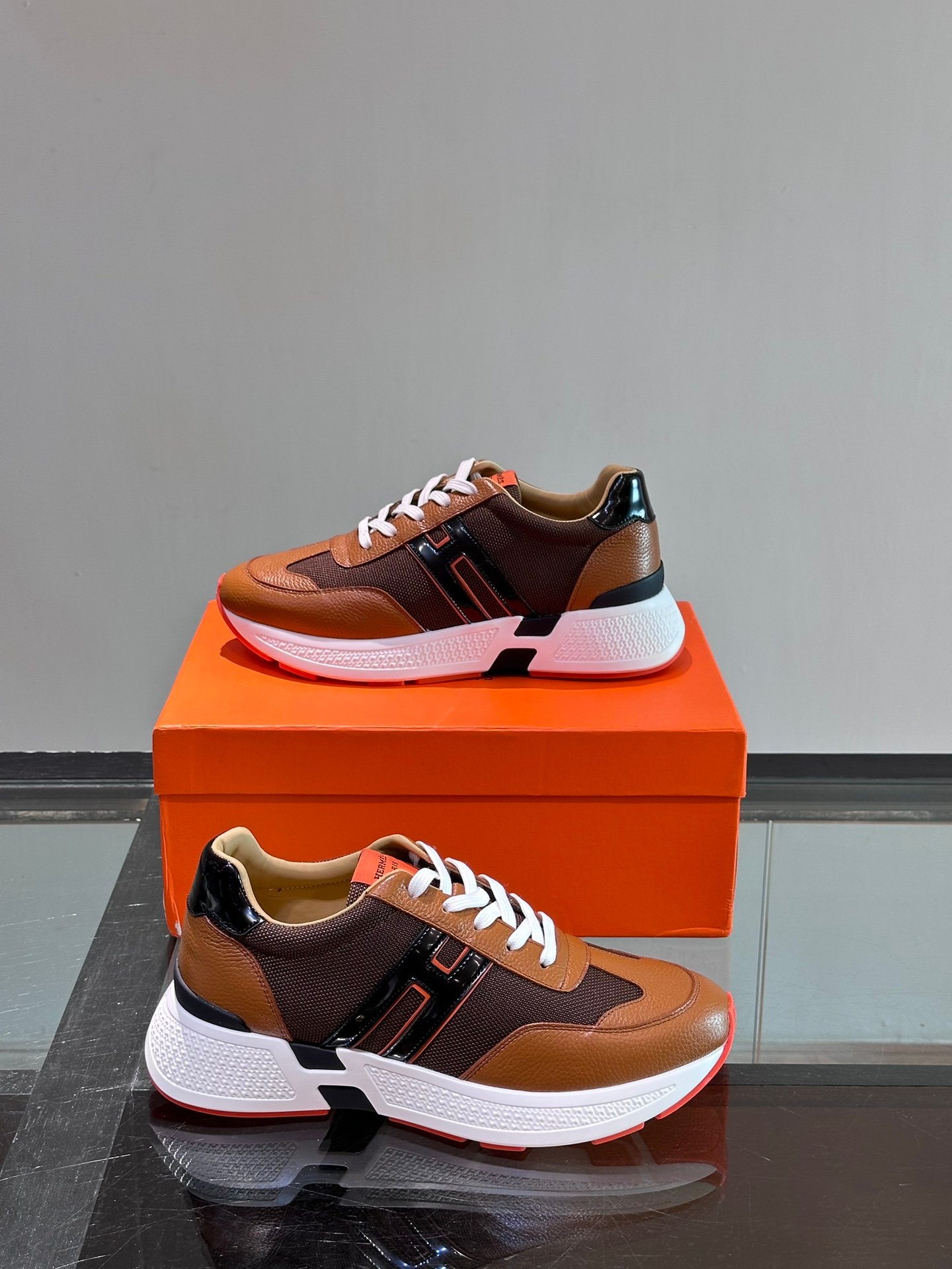 HERMES Man - Image 5