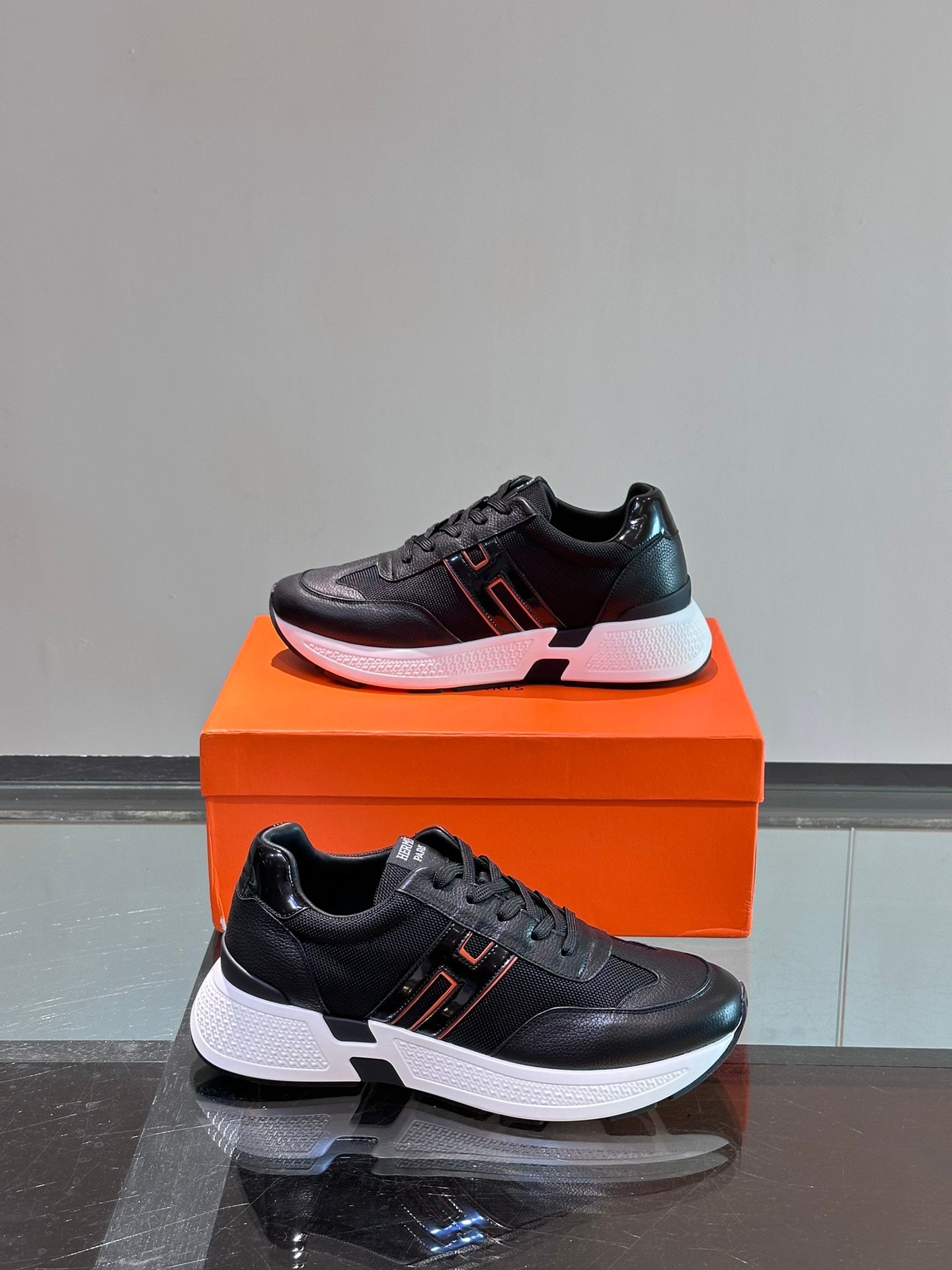 HERMES Man - Image 5