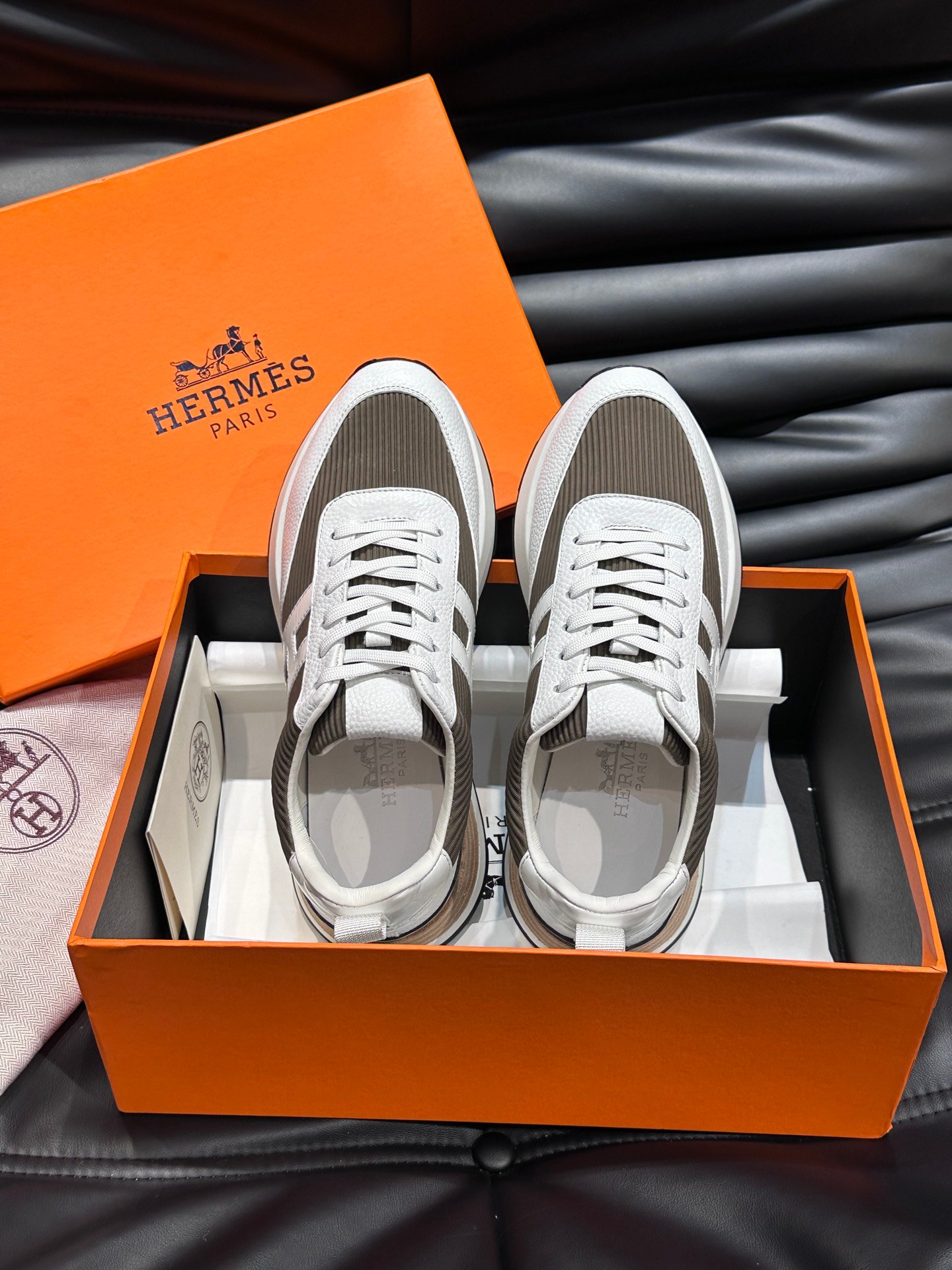 HERMES Man - Image 5