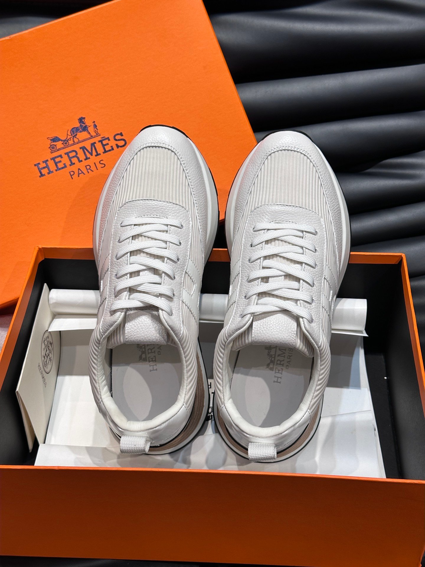 HERMES Man - Image 5