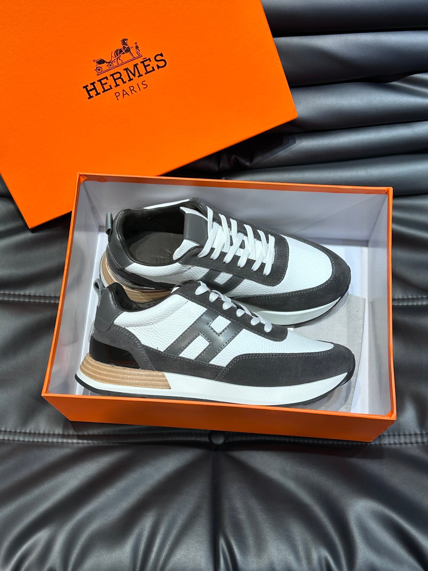 HERMES Man - Image 5