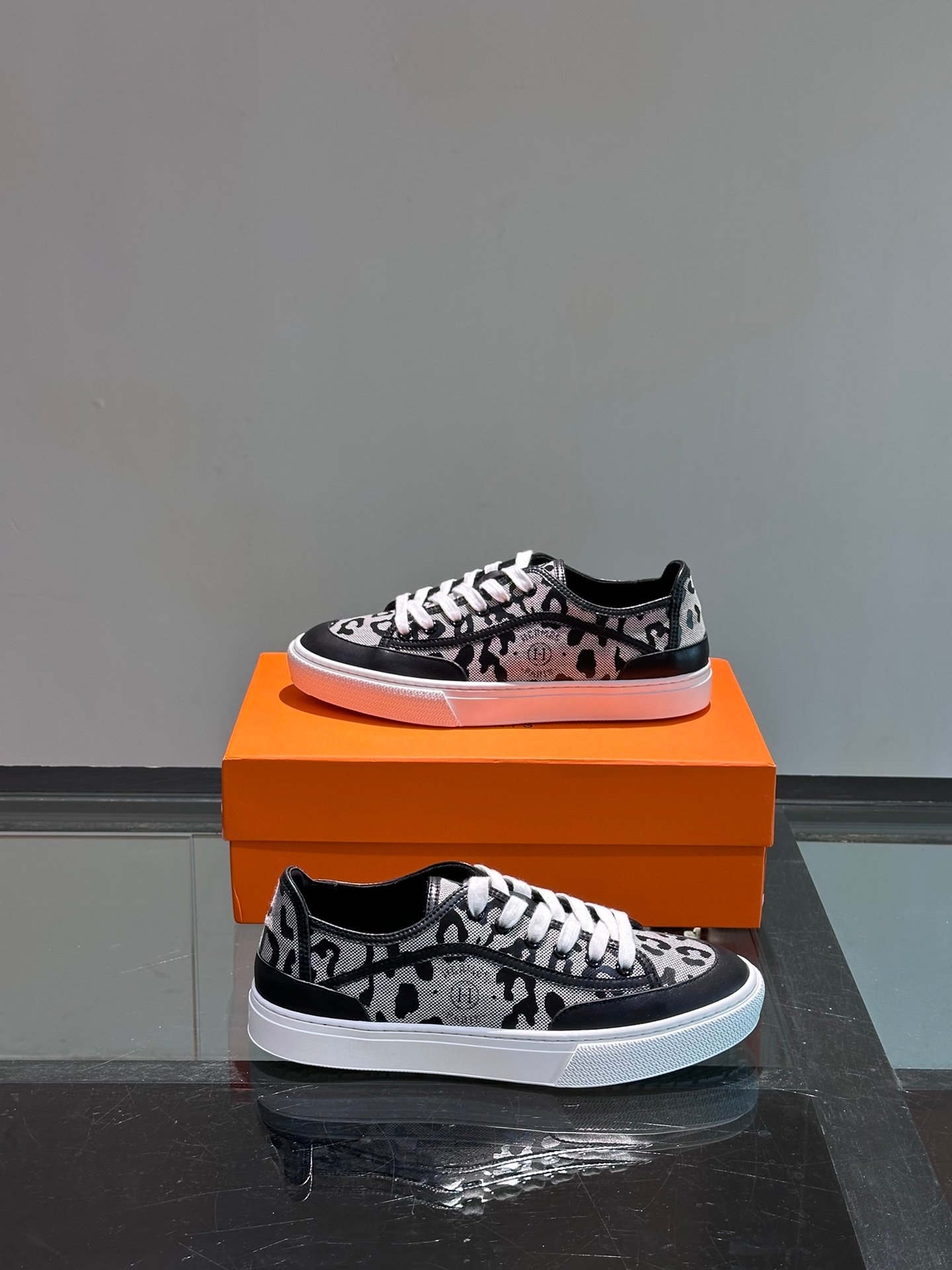 HERMES Man - Image 5