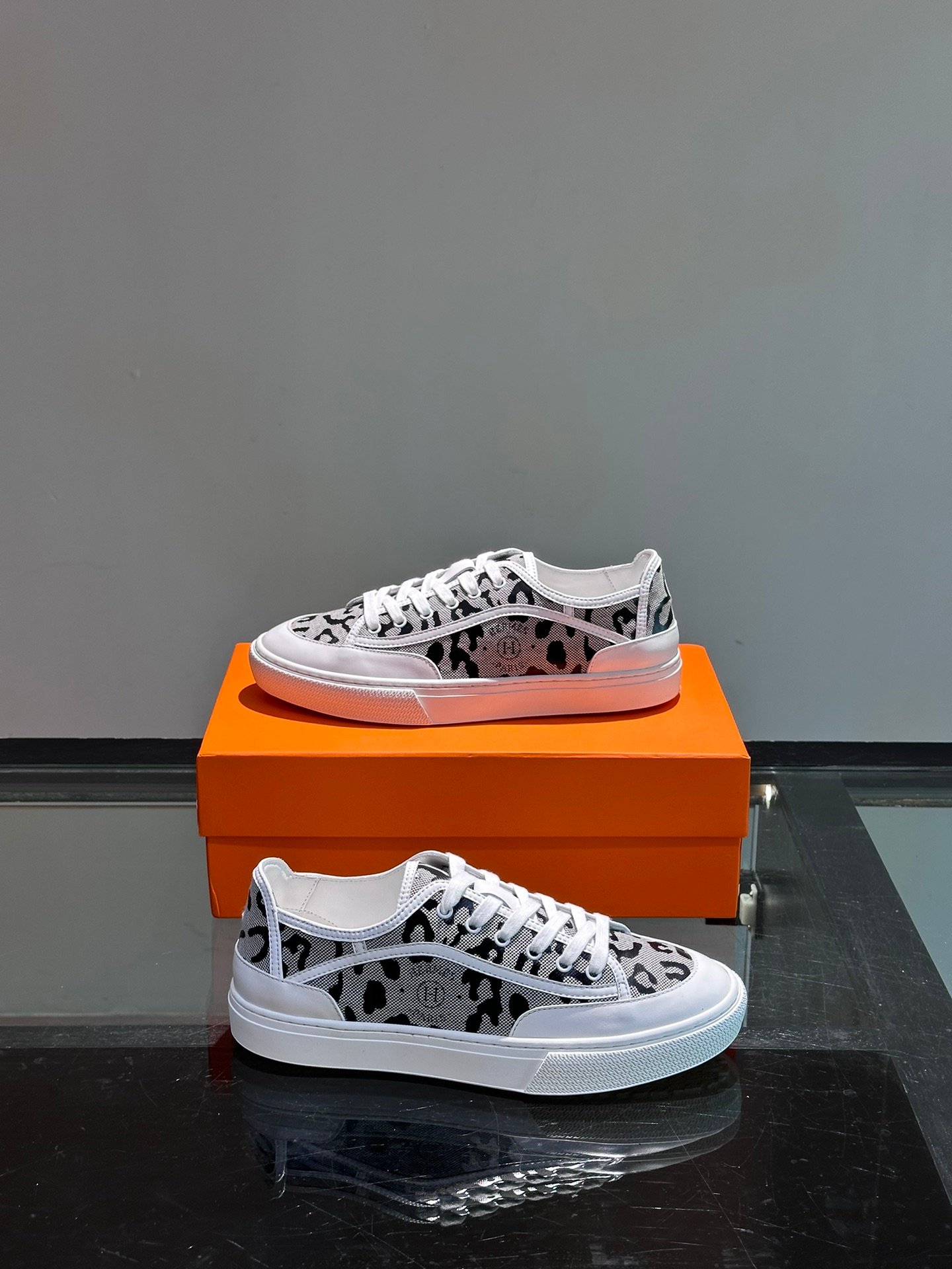 HERMES Man - Image 5