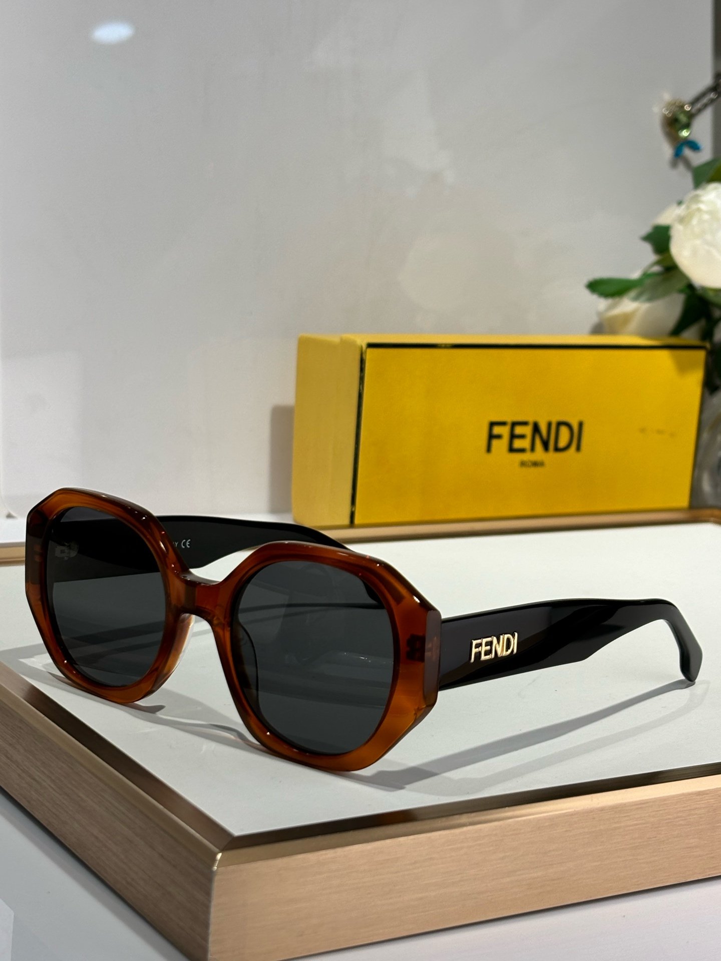 FENDI - Image 6