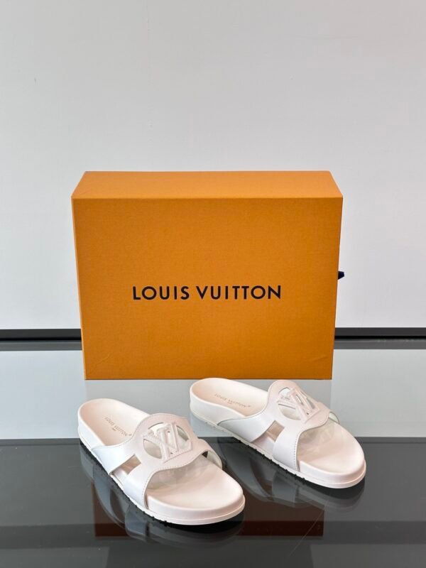 LV MAN - Image 6