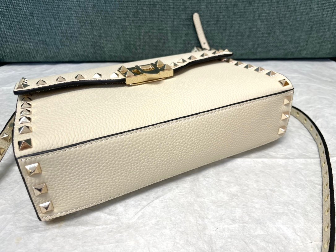 Valentino Bag - Image 6