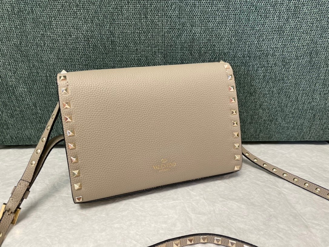 Valentino Bag - Image 4