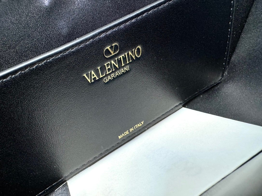 Valentino Bag - Image 4
