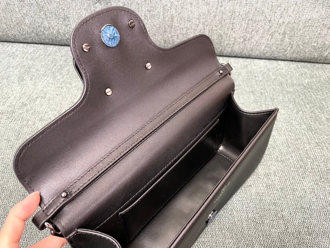 Valentino Bag - Image 6