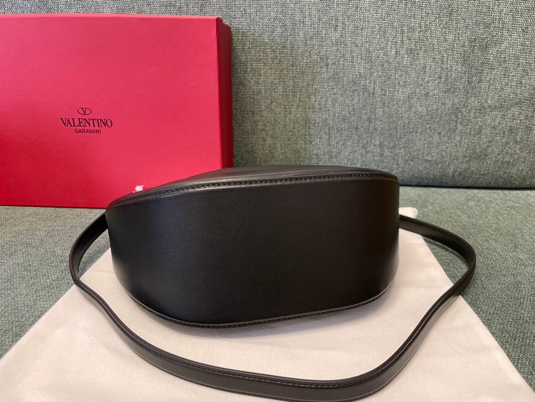 Valentino Bag - Image 6