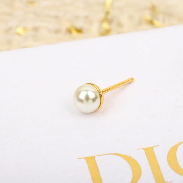 Dior - Image 6