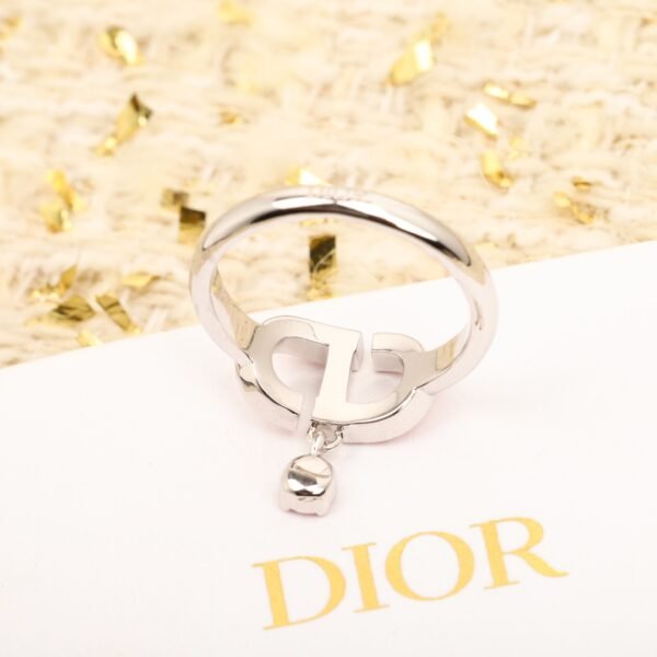 Dior - Image 6