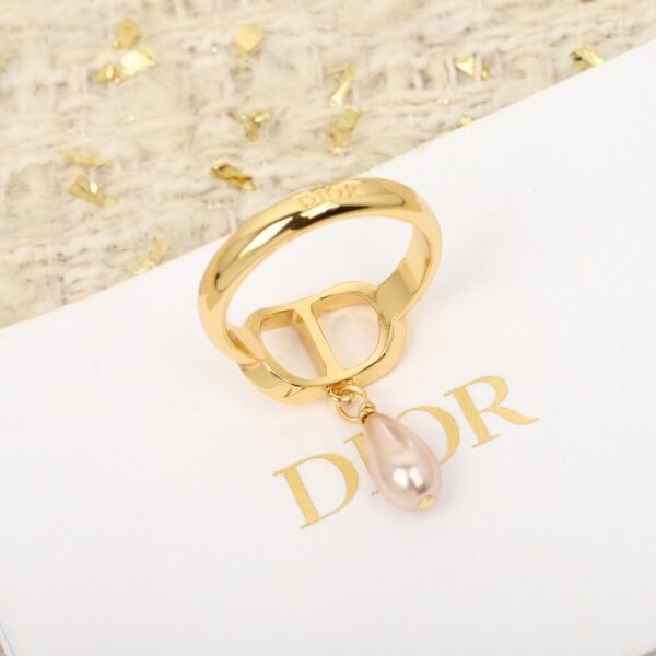 Dior - Image 6