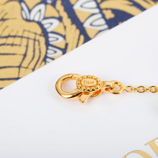 Dior - Image 6