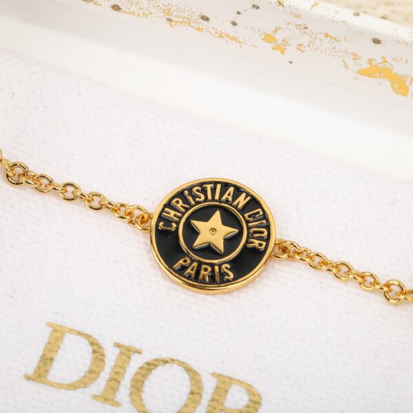 Dior - Image 6