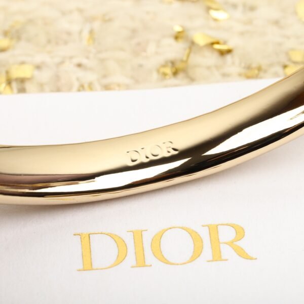 Dior - Image 6
