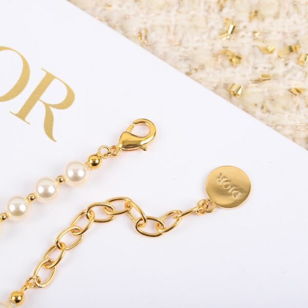 Dior - Image 6