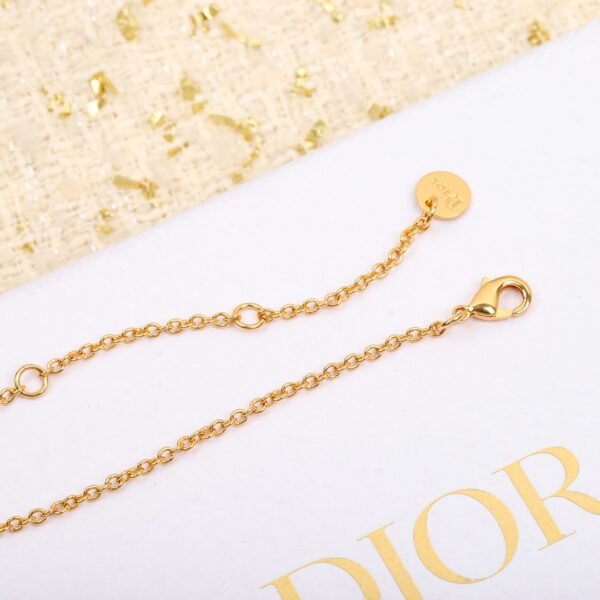 Dior - Image 6