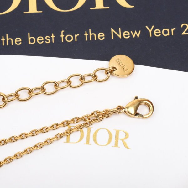 Dior - Image 6