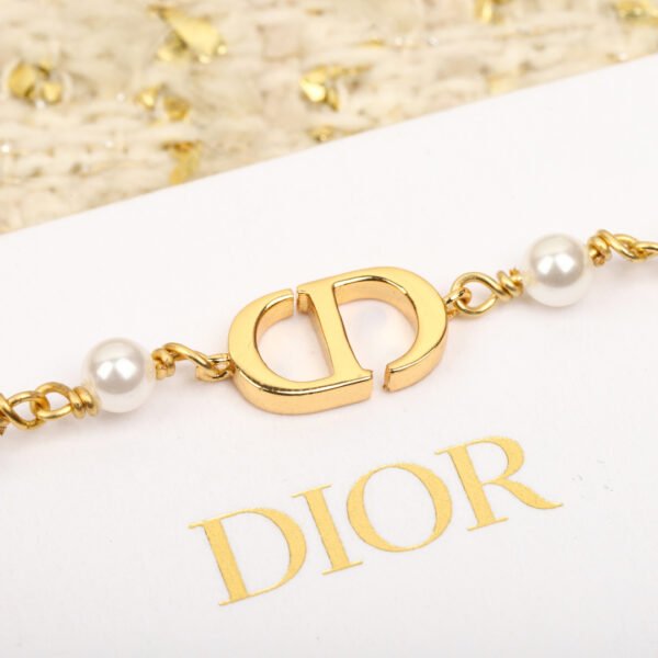 Dior - Image 6