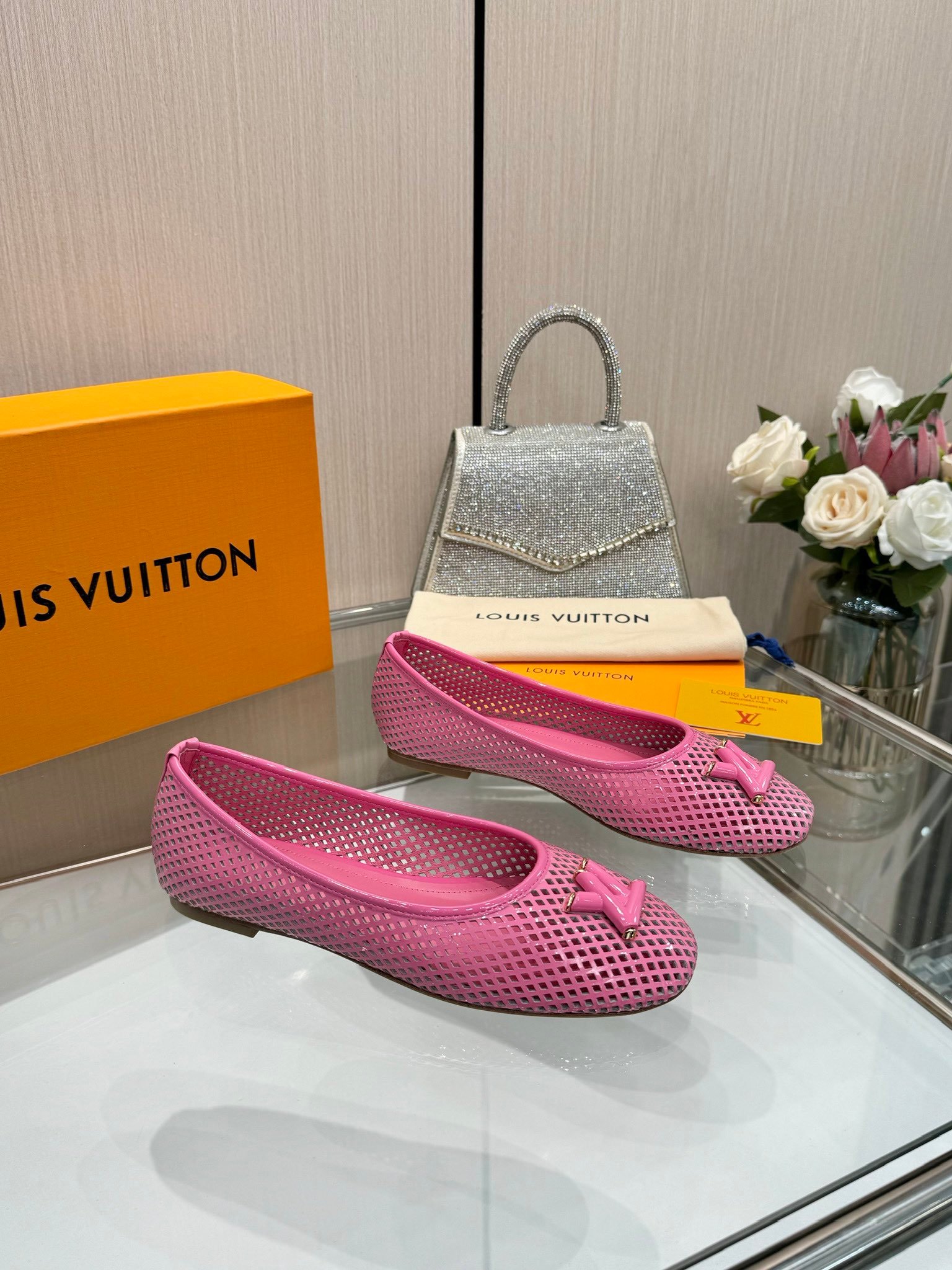 LV women