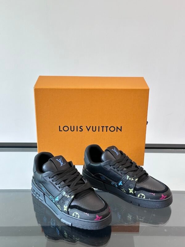 LV MAN - Image 6