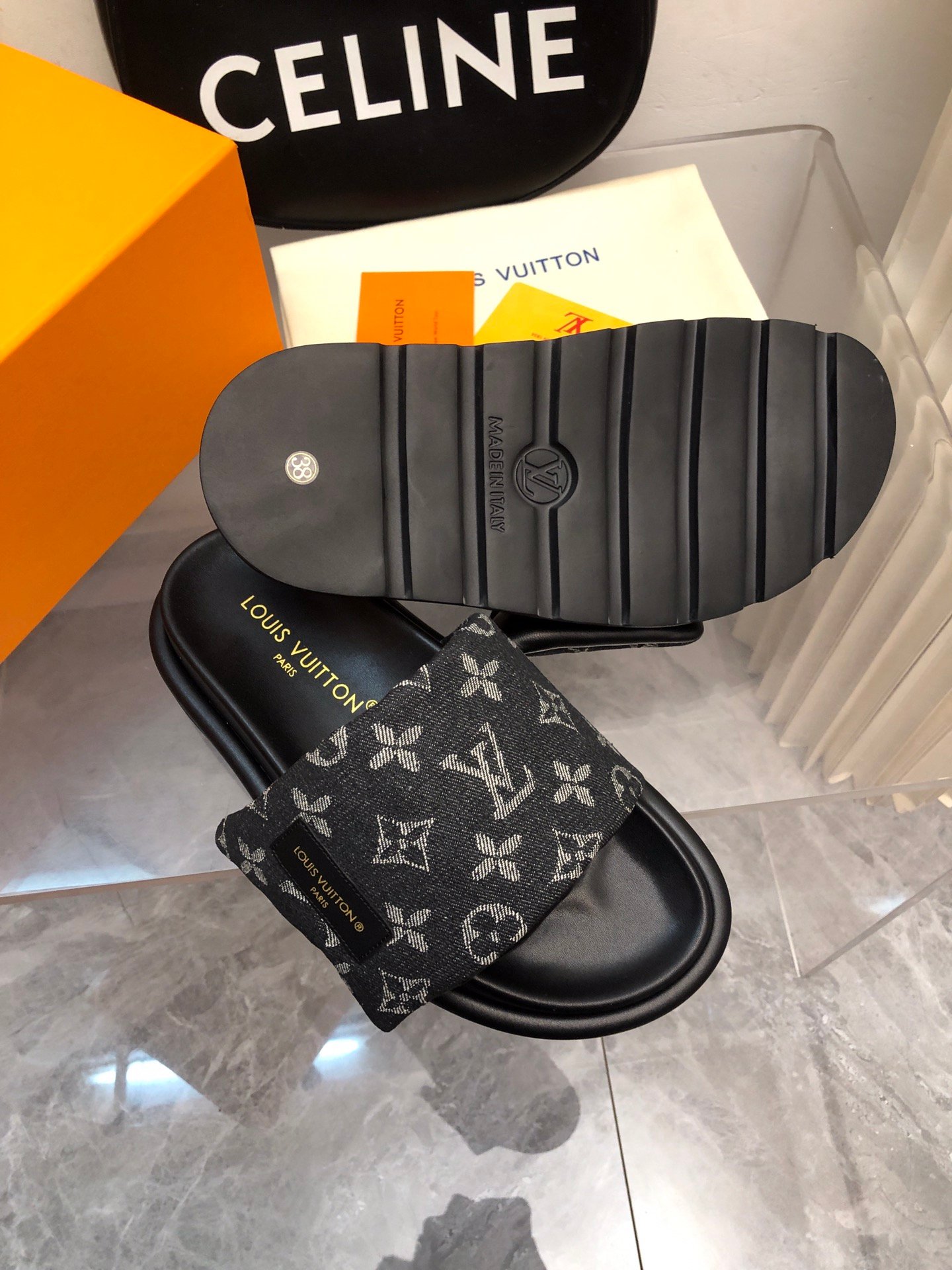 LV women - Image 7