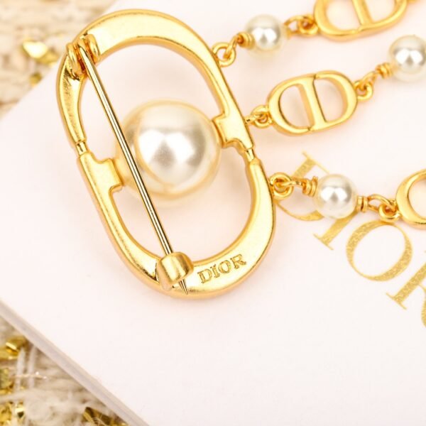 Dior - Image 6