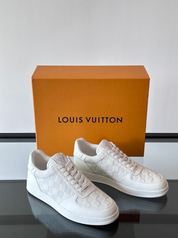 LV MAN - Image 6