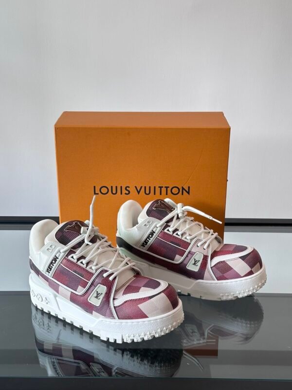 LV MAN - Image 6