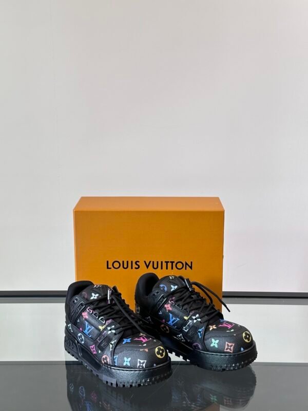 LV MAN - Image 6