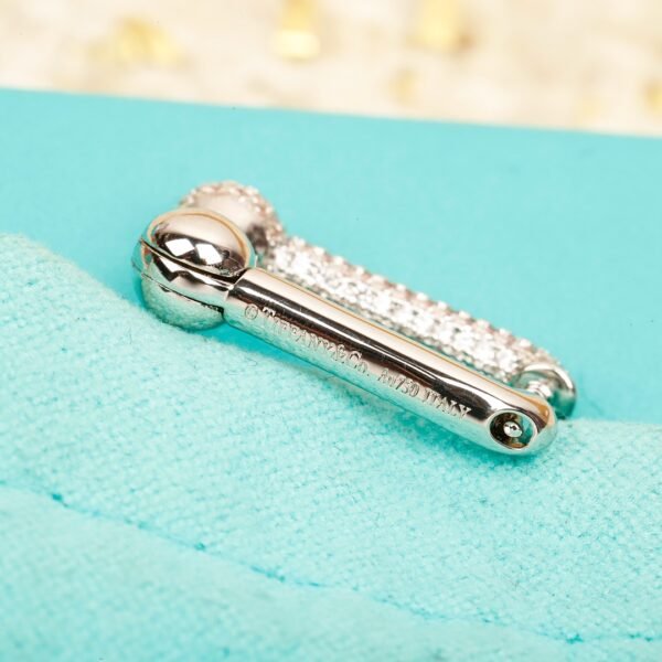 TIFFANY - Image 6